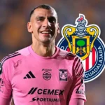 Nahuel Guzmán y los gestos a la afición de Chivas en medio del juego (VIDEO)
