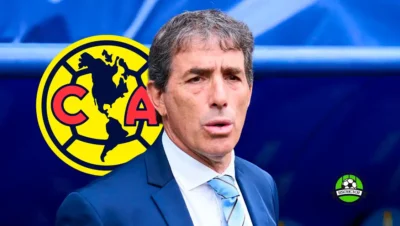 Guillermo Almada durante un partido de Liga MX antes de pedir a Fernando Gorriarán y Elías Montiel como refuerzos del América