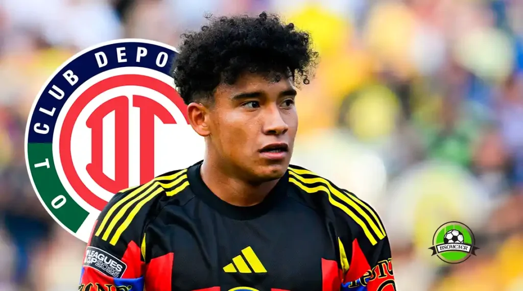 Isaías Violante durante partido de Liga MX con el Club América